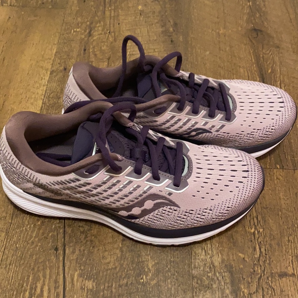 Saucony Ride running shoes, size 8, worn once